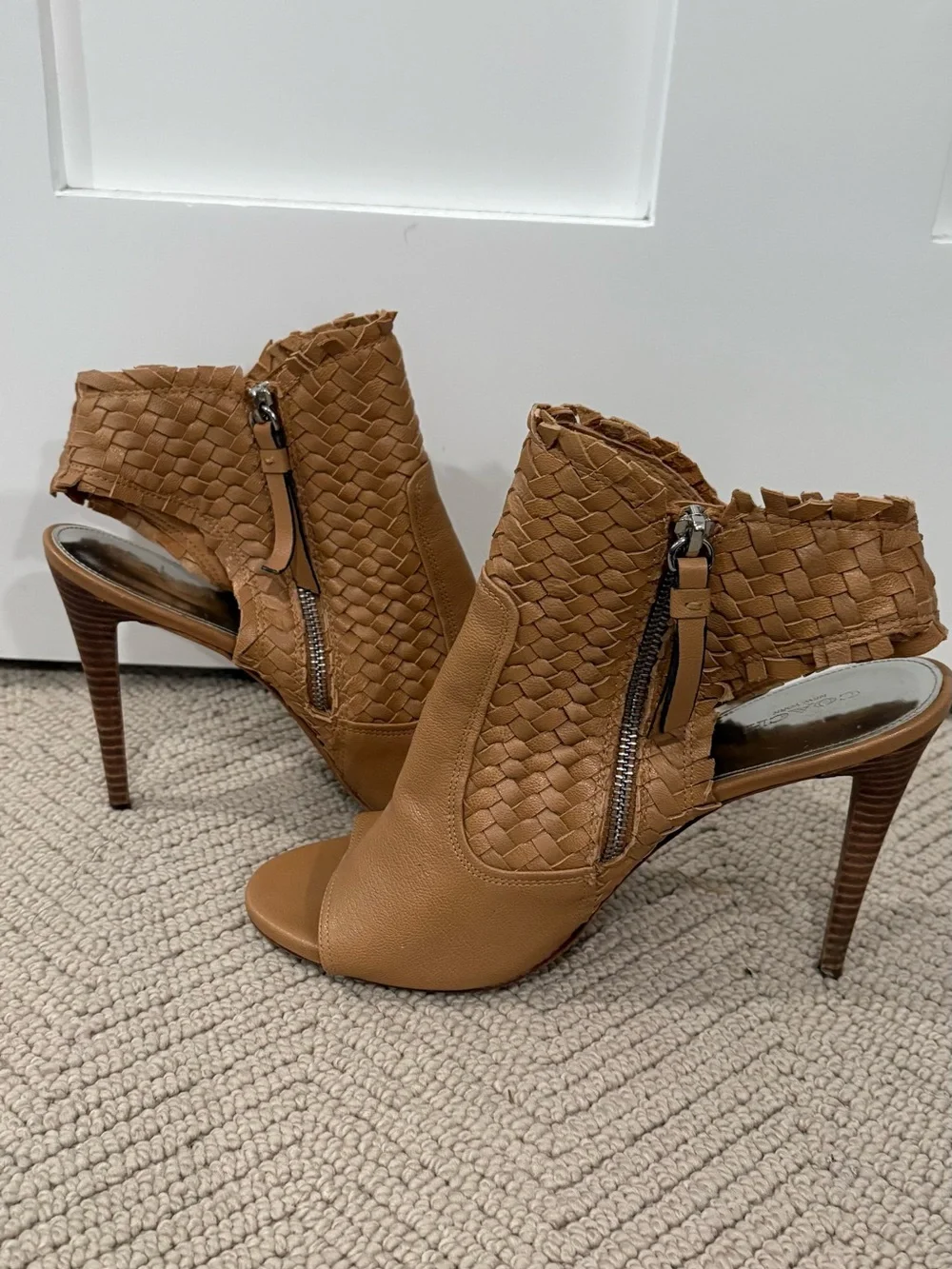 Coach Huarache Gladiator Tan Woven Peep-Toe Heeled Sandals size 9.5